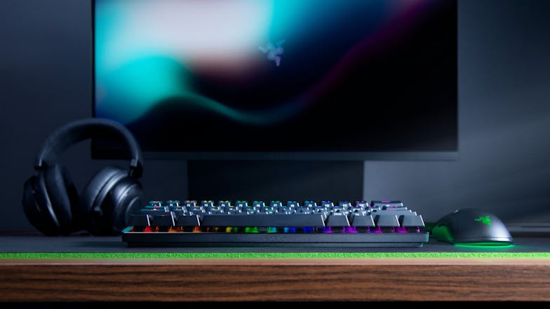 Razer Huntsman Mini Optical Gaming Keyboard - Clicky Purple Switch