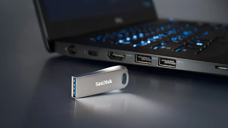 SanDisk Ultra Luxe USB 3.1 Flash Drive - 128GB (Metal) SanDisk Ultra Luxe USB 3.1 Flash Drive - 128GB (Metal)