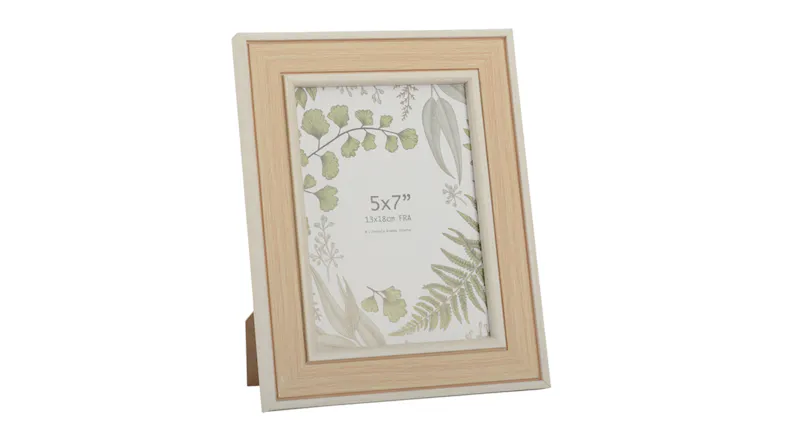 UR1 Cannes 5x7 Photo Frame - Oak UR1 Cannes 5x7 Photo Frame - Oak