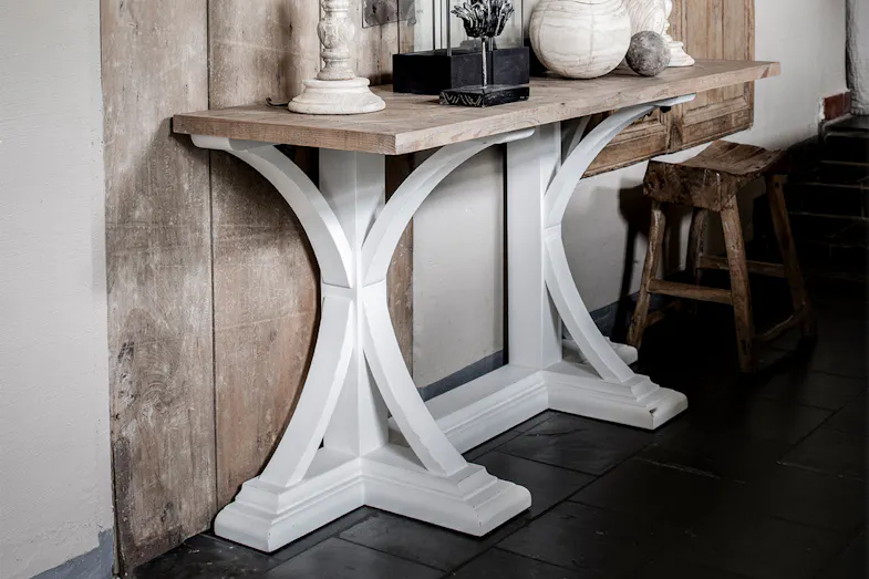 Venitiennes Console Table Venitiennes Console Table