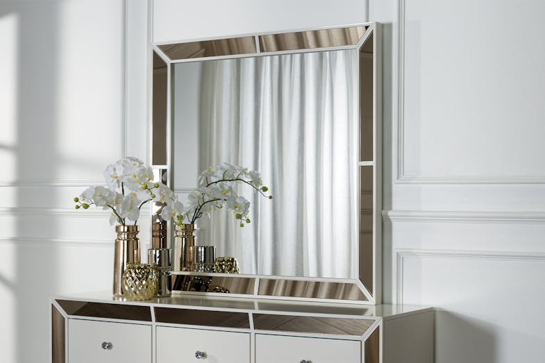 Juliette Mirror Juliette Mirror