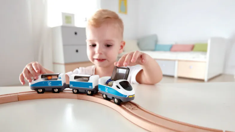 Hape Figure Of 8 Safety Set Hape Figure Of 8 Safety Set