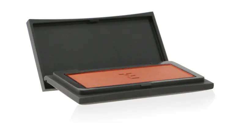 THREE Cheeky Chic Blush - # 21 Crystal Clear - 4g/0.14oz THREE Cheeky Chic Blush - # 21 Crystal Clear - 4g/0.14oz