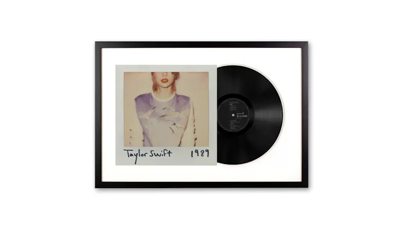 Taylor Swift - 1989 Framed Vinyl + Album Art Taylor Swift - 1989 Framed Vinyl + Album Art
