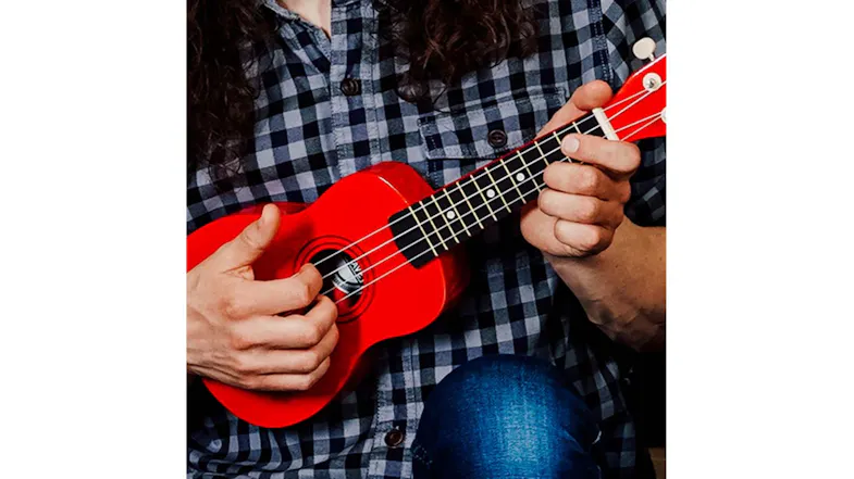3rd Avenue Sporano Ukelele - Red 3rd Avenue Sporano Ukelele - Red
