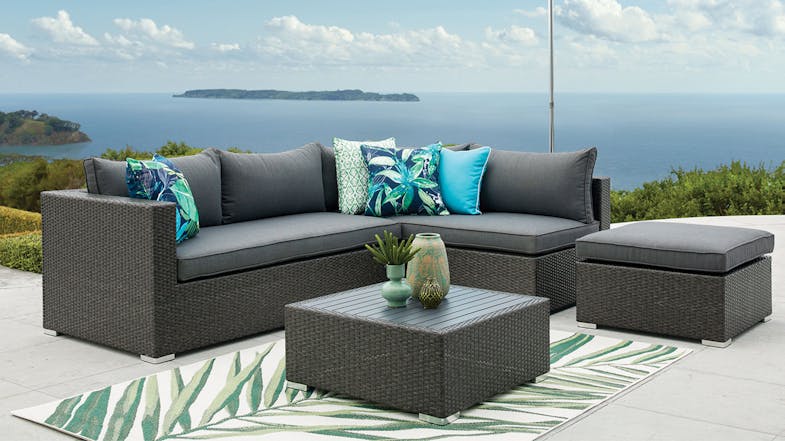 Philadelphia Outdoor Corner Lounge Setting Philadelphia Outdoor Corner Lounge Setting