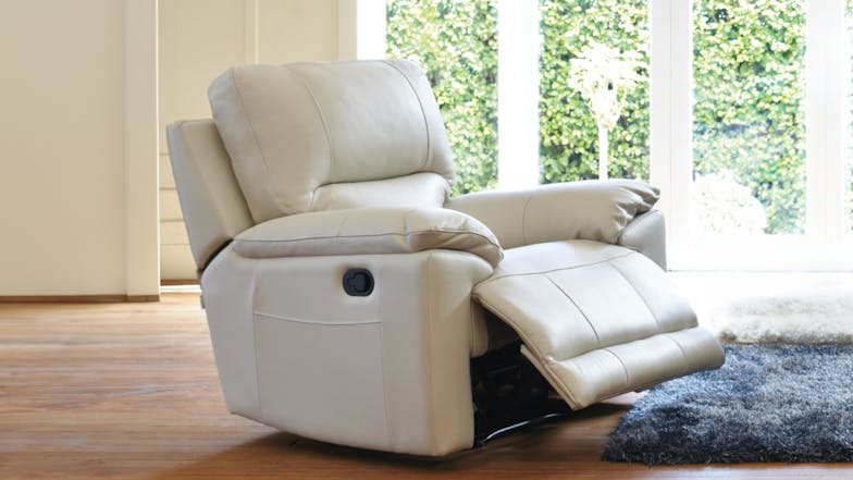 Featherstone 3 Piece Leather Recliner Lounge Suite