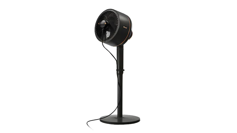 Side‑angled view of the Shark FlexBreeze cordless pedestal fan, highlighting its adjustable head and sleek, modern grey design Side‑angled view of the Shark FlexBreeze cordless pedestal fan, highlighting its adjustable head and sleek, modern grey design