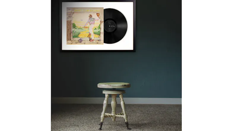 Taylor Swift - Lover 2P Framed Vinyl + Album Art Taylor Swift - Lover 2P Framed Vinyl + Album Art