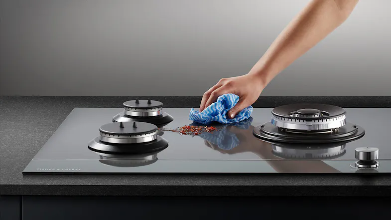 Fisher & Paykel 60cm 3 Burner Gas Cooktop - Black Glass (Series 9/CG603DNGGB4) Fisher & Paykel 60cm 3 Burner Gas Cooktop - Black Glass (Series 9/CG603DNGGB4)