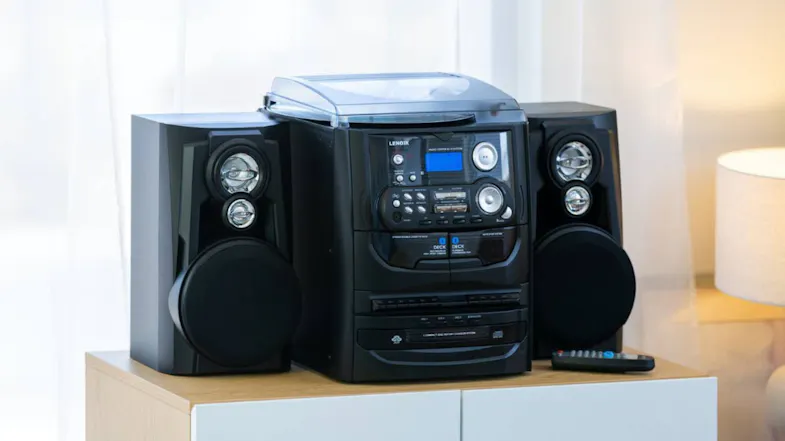Lenoxx Hi-Fi Multimedia Player for CD, Vinyl, Cassette, Radio Lenoxx Hi-Fi Multimedia Player for CD, Vinyl, Cassette, Radio