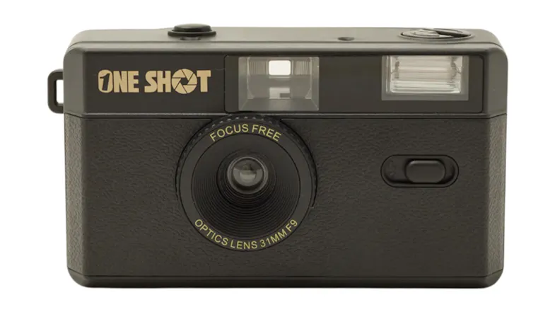 One Shot Reusable 35mm Film Camera with Flash - Black One Shot Reusable 35mm Film Camera with Flash - Black