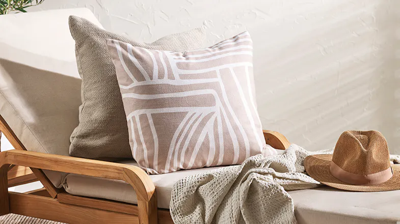 Southwold Outdoor Cushion - Ecru Southwold Outdoor Cushion - Ecru