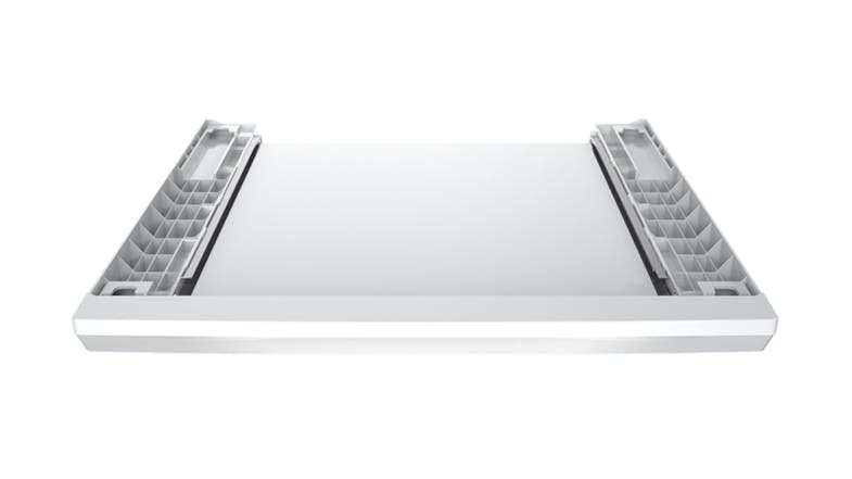 A front view of the stacking kit A front view of the stacking kit