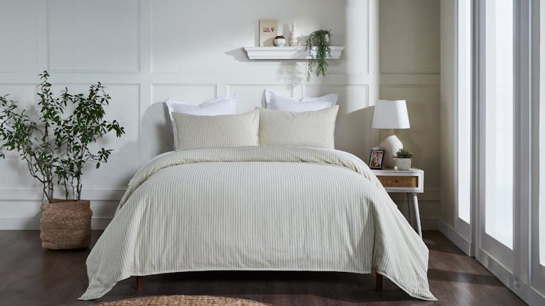 St Ives Envy Duvet Cover Set by L'Avenue - Super King AU St Ives Envy Duvet Cover Set by L'Avenue - Super King AU