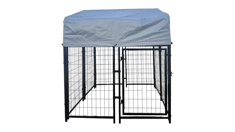 A front view of the dog kennel with a roof cover A front view of the dog kennel with a roof coverÂ