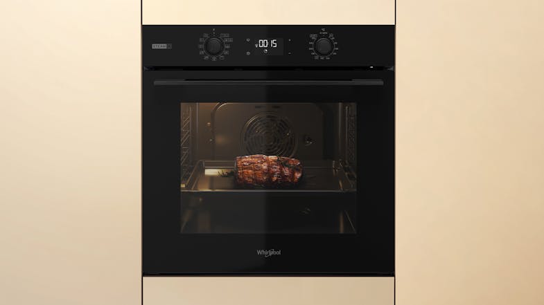 Whirlpool oven roasting meat with a 15-minute timer Whirlpool oven roasting meat with a 15-minute timer