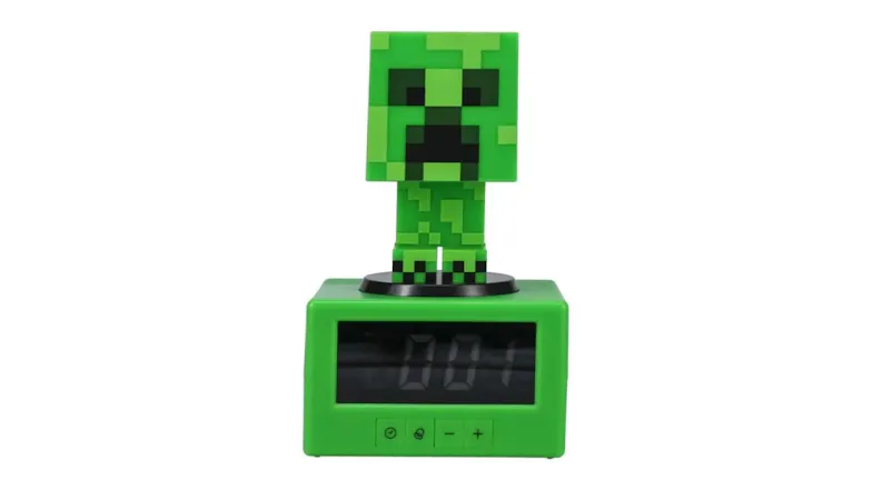 A front view of the Minecraft Creeper novelty alarm clock A front view of the Minecraft Creeper novelty alarm clock