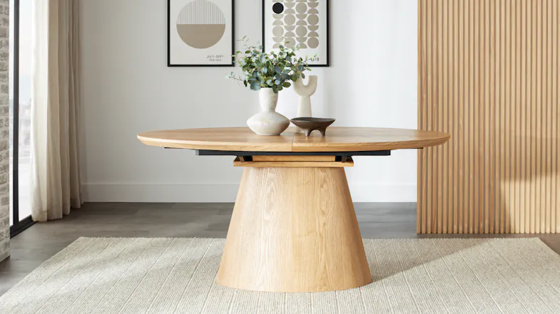 A front view of the Ryder 1600-2000mm Extension Dining Table A front view of the Ryder 1600-2000mm Extension Dining Table