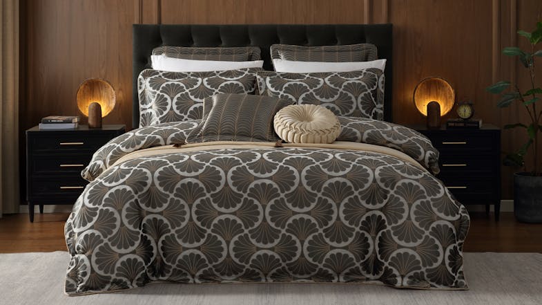 A Florentine Gold Duvet Cover Set by Da Vinci A Florentine Gold Duvet Cover Set by Da Vinci