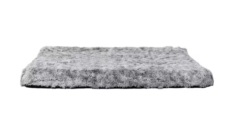 A front view of a PaWz Premium Fluffy SuperMat Calming Pet Bed A front view of a PaWz Premium Fluffy SuperMat Calming Pet Bed
