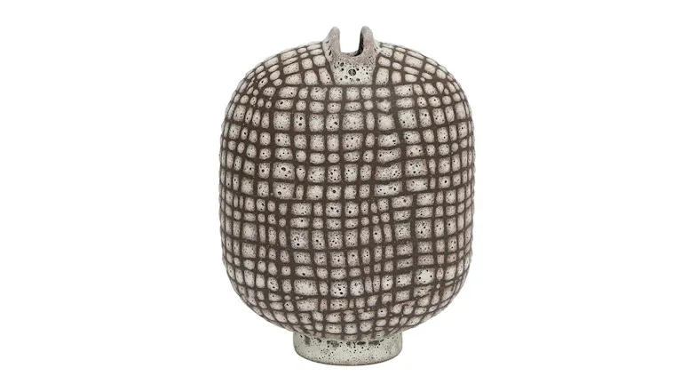 A Checkers Chocolate & Cream Ceramic Vase in a 26 x 33cm size A Checkers Chocolate & Cream Ceramic Vase in a 26 x 33cm size