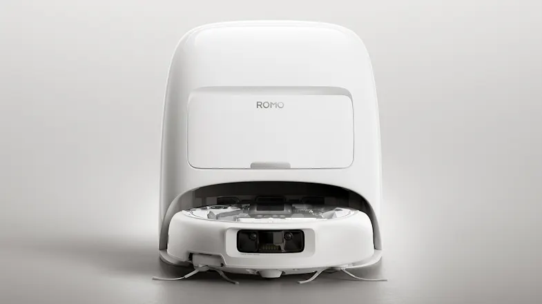 DJI Romo A Robotic Vacuum & Mop with Self-Cleaning Base Station DJI Romo A Robotic Vacuum & Mop with Self-Cleaning Base Station