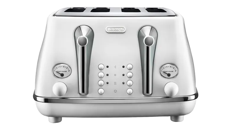 Front view of the De'Longhi Icona Capitals 4‑slice toaster in Helsinki White finish Front view of the De'Longhi Icona Capitals 4‑slice toaster in Helsinki White finish
