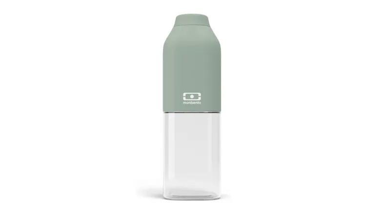 A front-angled view of the Monbento MB Positive Drink Bottle Medium in green finish A front-angled view of the Monbento MB Positive Drink Bottle Medium in green finish