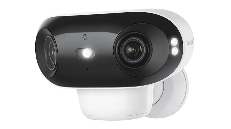 Front view of the Reolink security camera with two large circular lenses Front view of the Reolink security camera with two large circular lenses