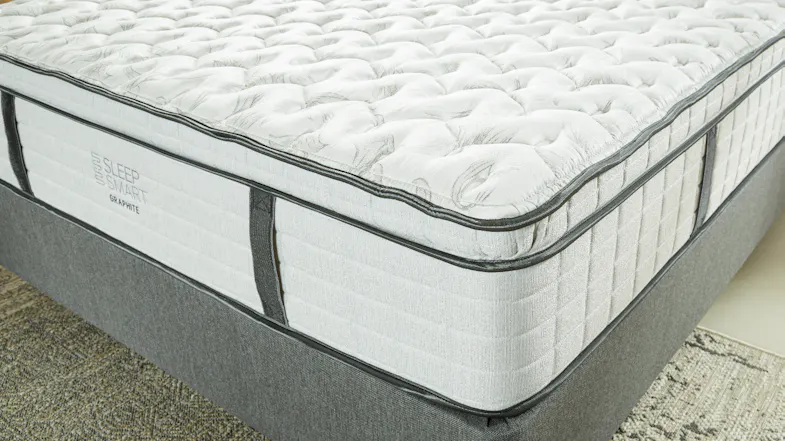 A close-up view of the mattress' corner A close-up view of the mattress' corner