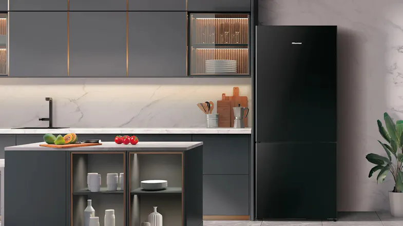 Lifestyle image of the Hisense 417L Bottom Mount Fridge Freezer installed in a contemporary kitchen Lifestyle image of the Hisense 417L Bottom Mount Fridge Freezer installed in a contemporary kitchen