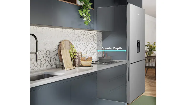 Lifestyle image of the Hisense 415L Bottom Mount Fridge Freezer in a contemporary kitchen Lifestyle image of the Hisense 415L Bottom Mount Fridge Freezer in a contemporary kitchen