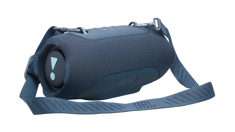 Side angle view of the JBL Xtreme 5 with attached shoulder strap, emphasising portability and rugged design Side angle view of the JBL Xtreme 5 with attached shoulder strap, emphasising portability and rugged design