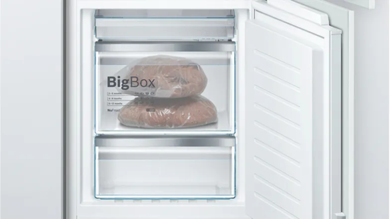 Close-up view showing the BigBox freezer drawer compartment Close-up view showing the BigBox freezer drawer compartment
