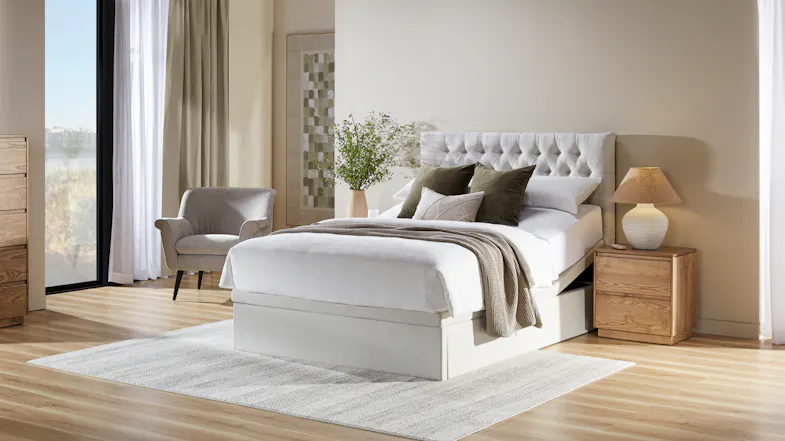 A Majestic Motion Vital Queen Adjustable Base A Majestic Motion Vital Queen Adjustable Base