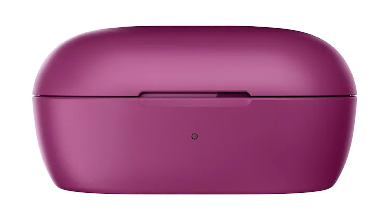 Closed Bose QuietComfort charging case in Rosewood Mauve, featuring a minimalist design and front status indicator Closed Bose QuietComfort charging case in Rosewood Mauve, featuring a minimalist design and front status indicator