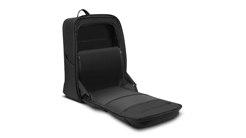 17-inch gaming rucksack fully expanded showing front pocket and main compartment 17-inch gaming rucksack fully expanded showing front pocket and main compartment