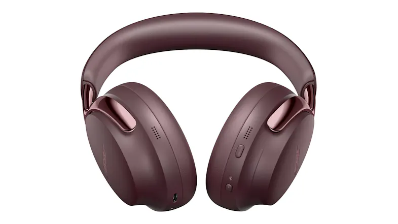 Angled view of the Bose QuietComfort Ultra (2nd Gen) headphones Angled view of the Bose QuietComfort Ultra (2nd Gen) headphones