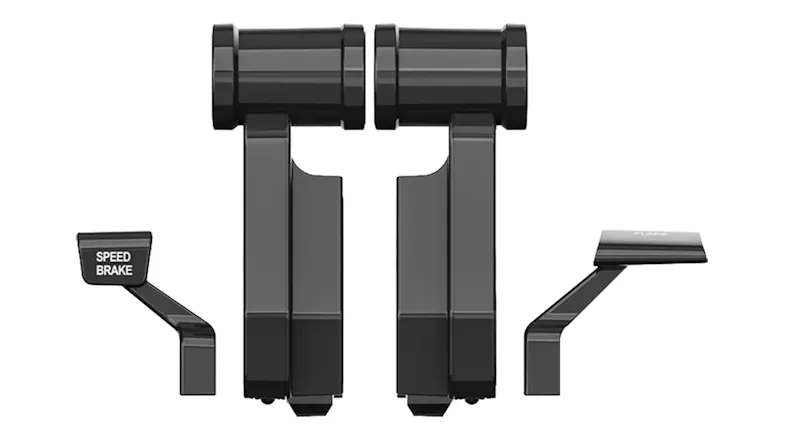 Front-facing view of the MOZA racing TQA throttle module in black colour Front-facing view of the MOZA racing TQA throttle module in black colour