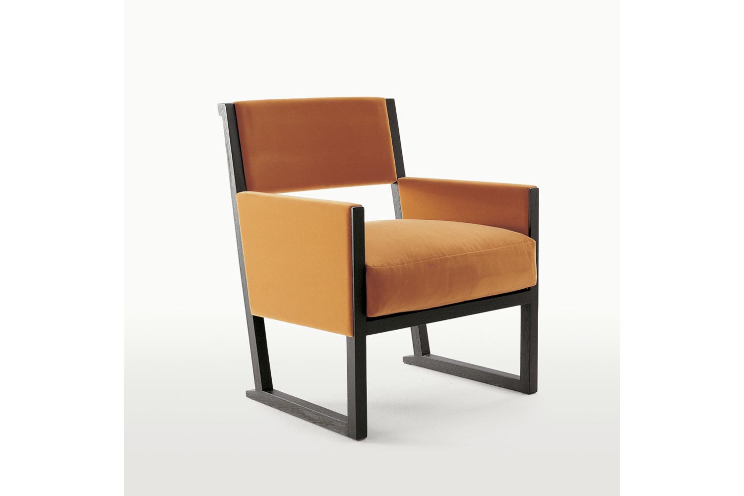 Musa Armchair By Antonio Citterio For Maxalto | Space Furniture