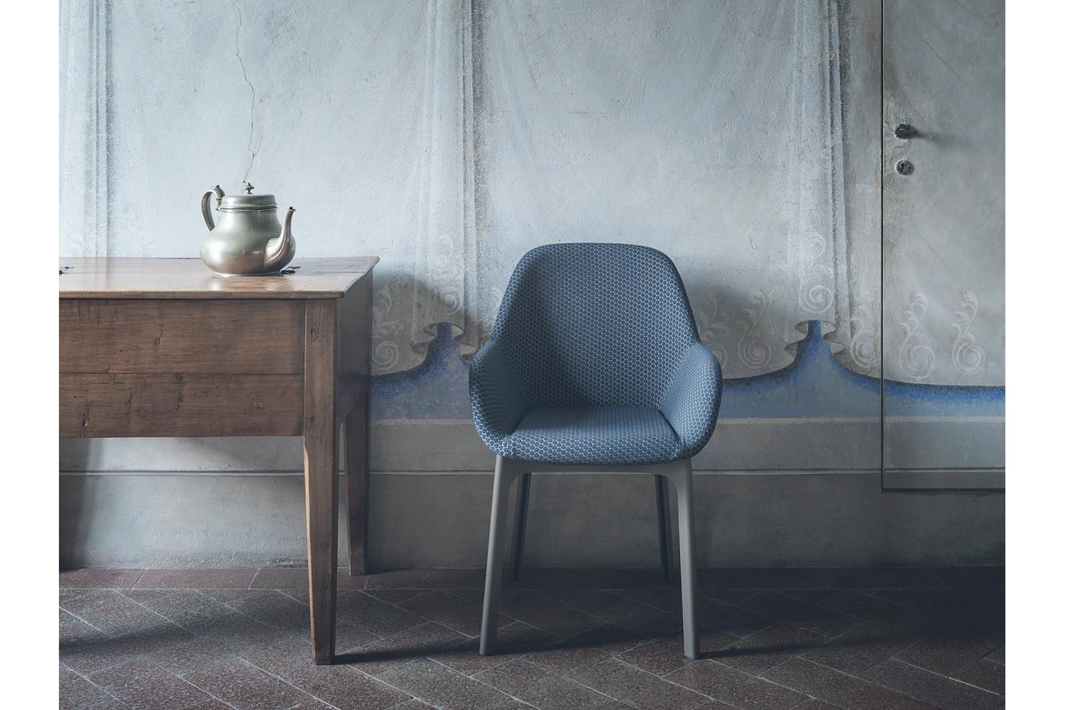 Clap Chair By Patricia Urquiola For Kartell Space Furniture