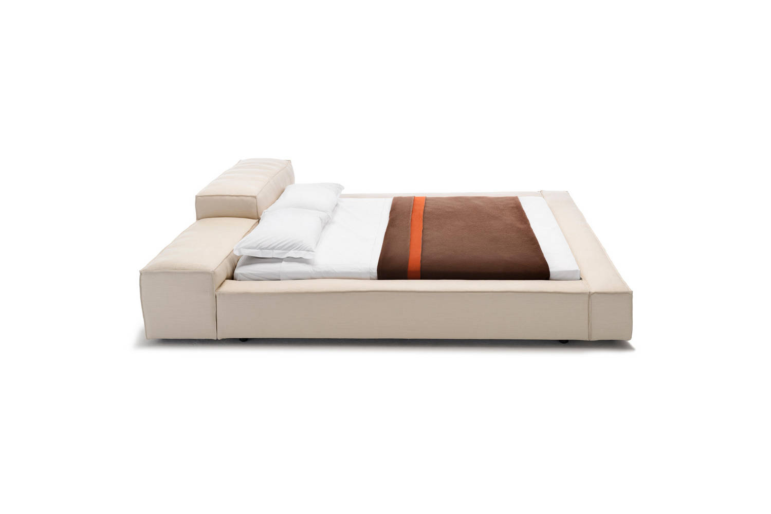 Extrasoft Bed By Piero Lissoni For Living Divani | Space Furniture