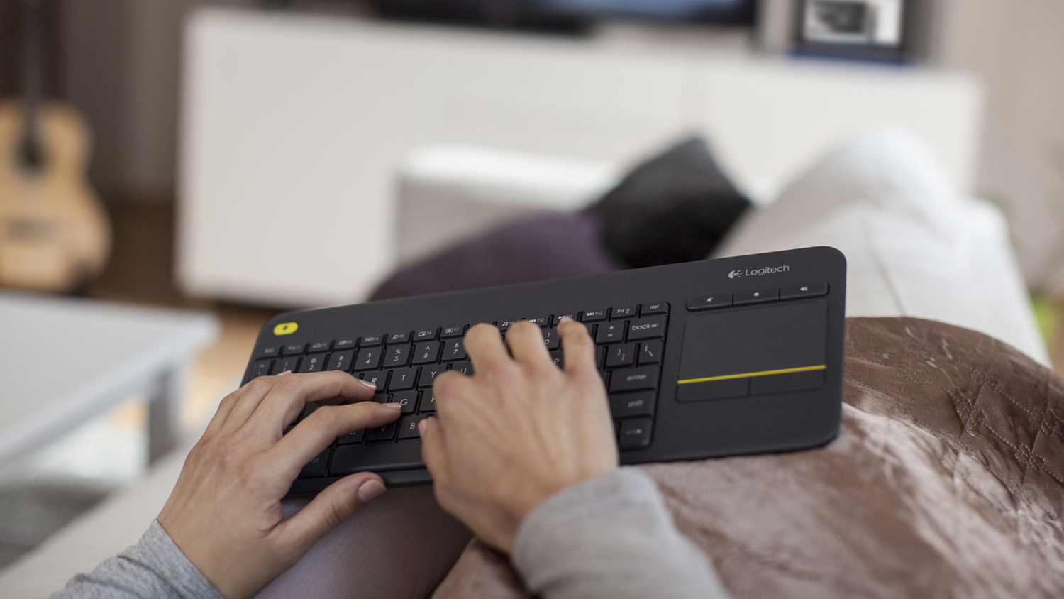 Logitech K400 Plus Wireless Touch Keyboard - Black