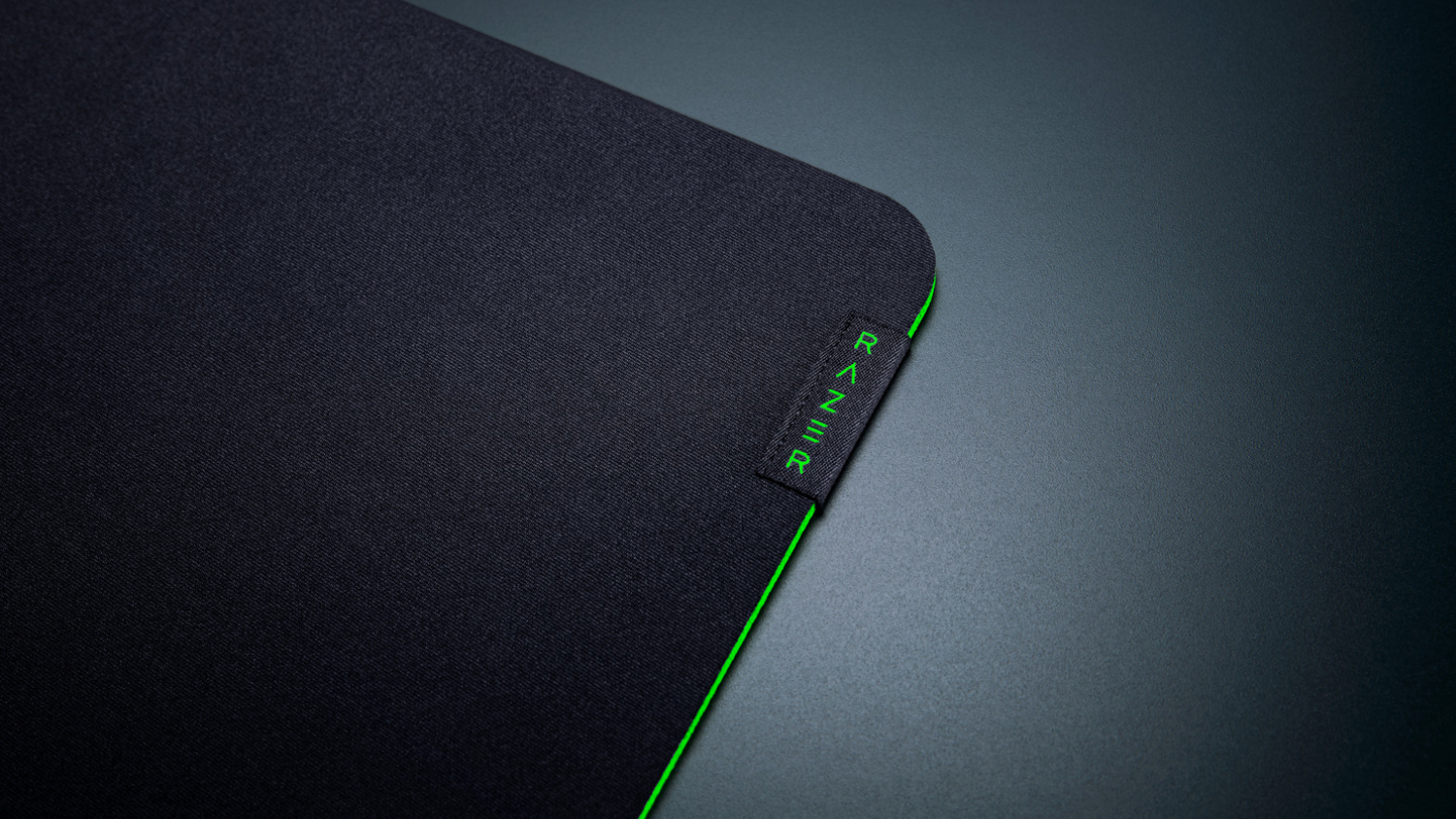 Razer Gigantus V2 Soft Gaming Mouse Mat - XXL