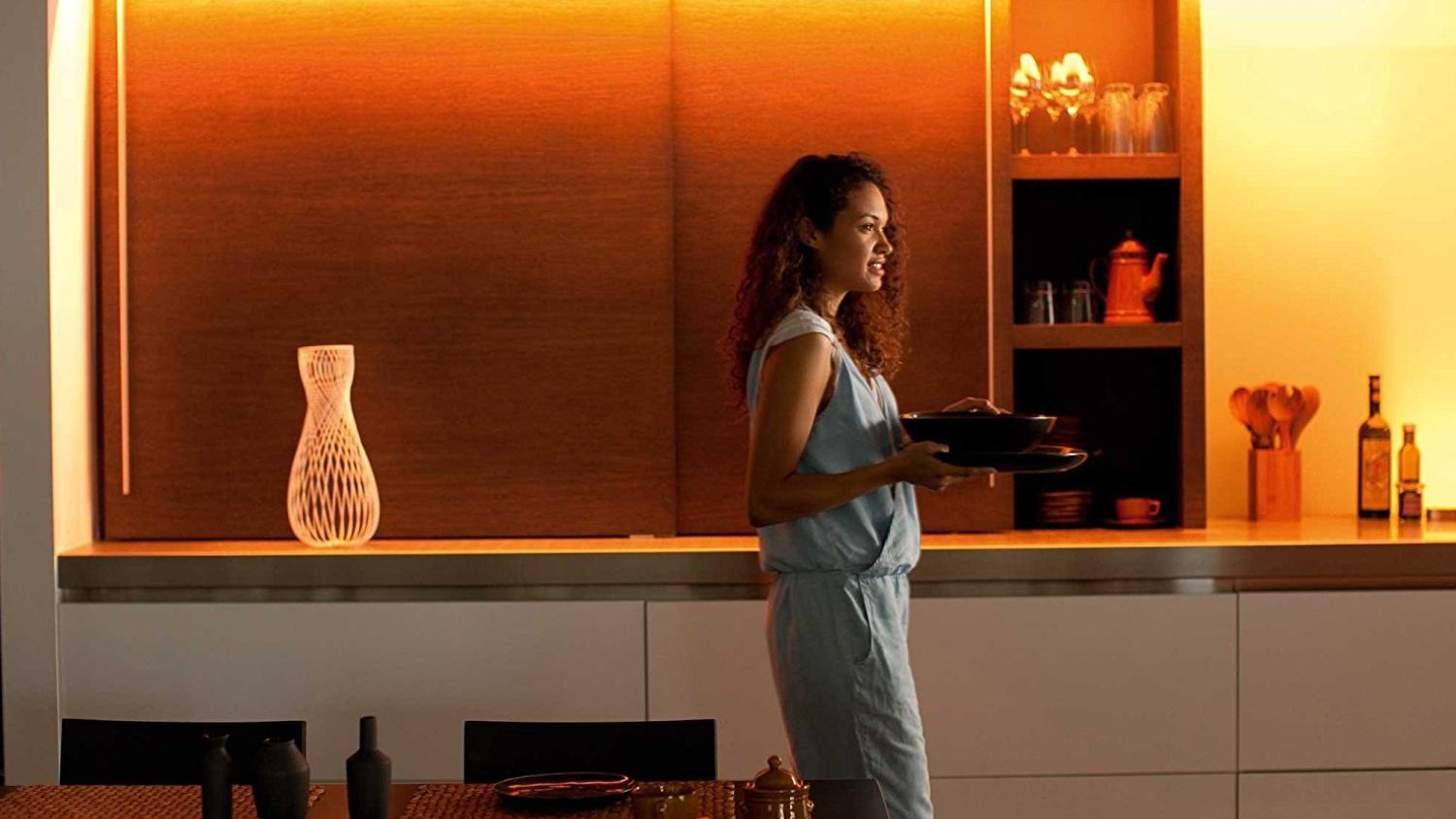 Philips Hue Colour Lightstrip Base V4 - 2m