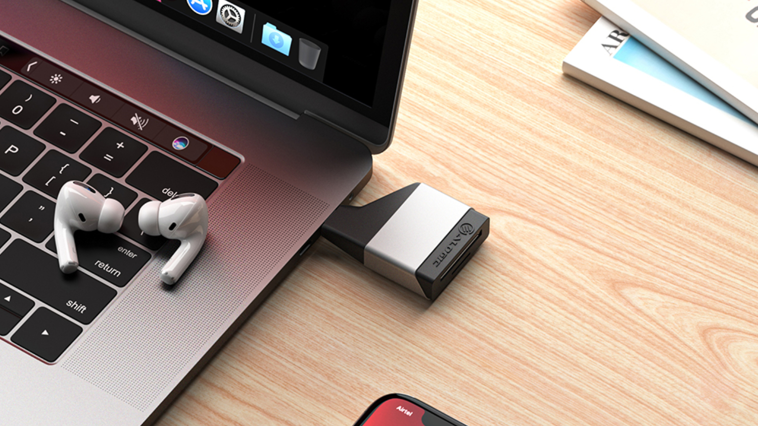 Alogic Ultra Mini USB-C to SD & Micro SD