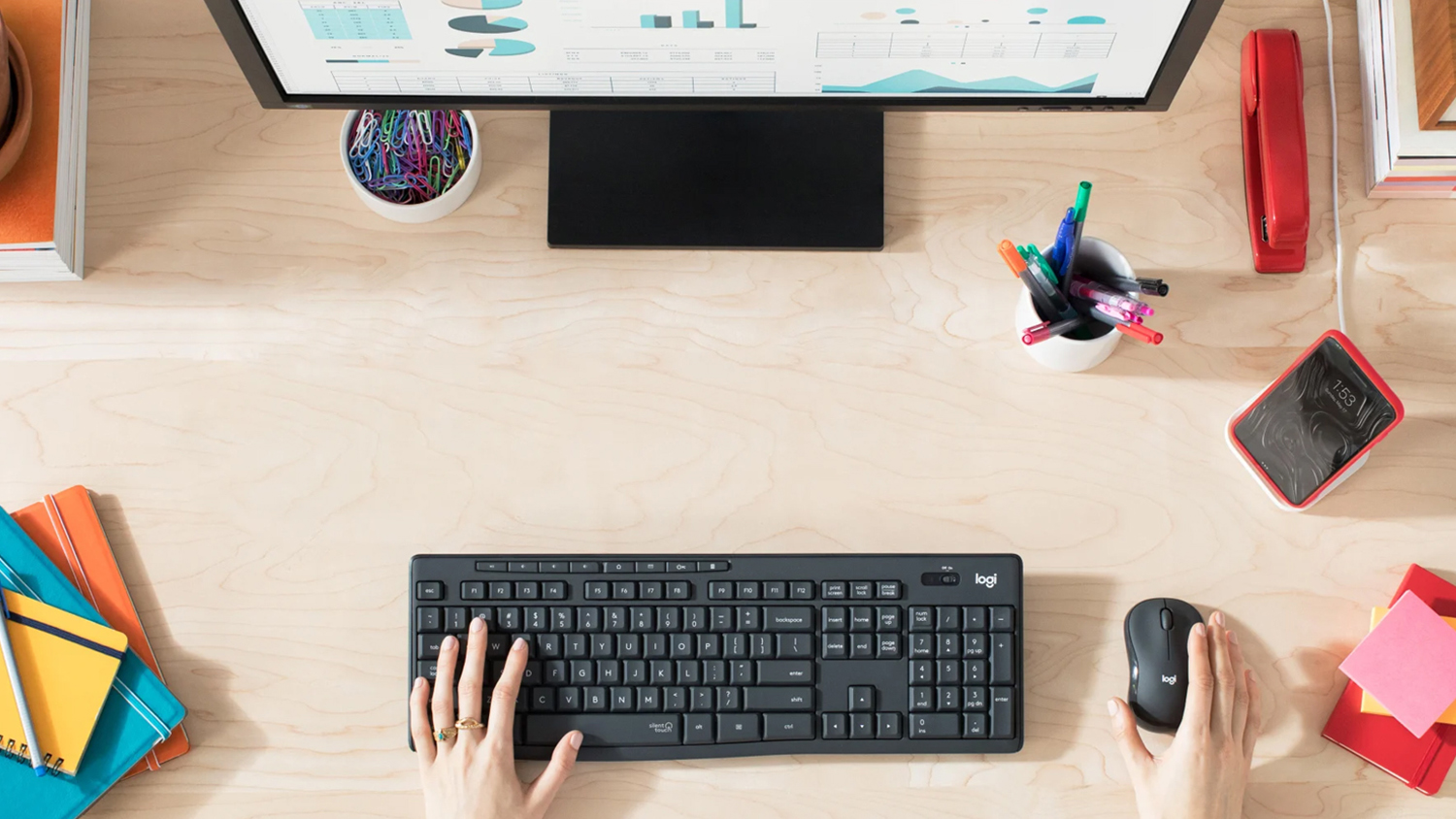 Logitech MK295 Silent Wireless Keyboard & Mouse Combo