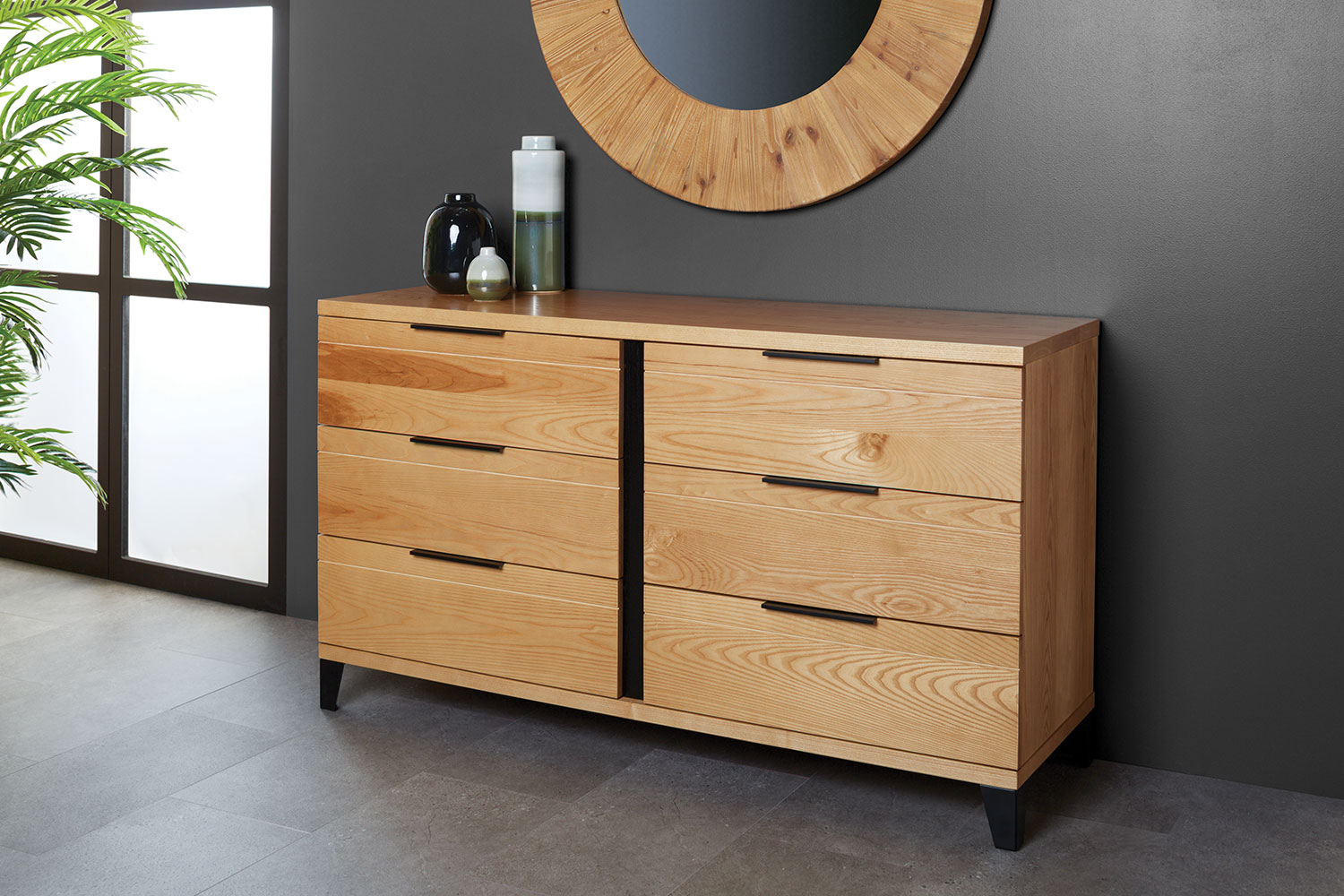 Huntsbury 6 Drawer Lowboy