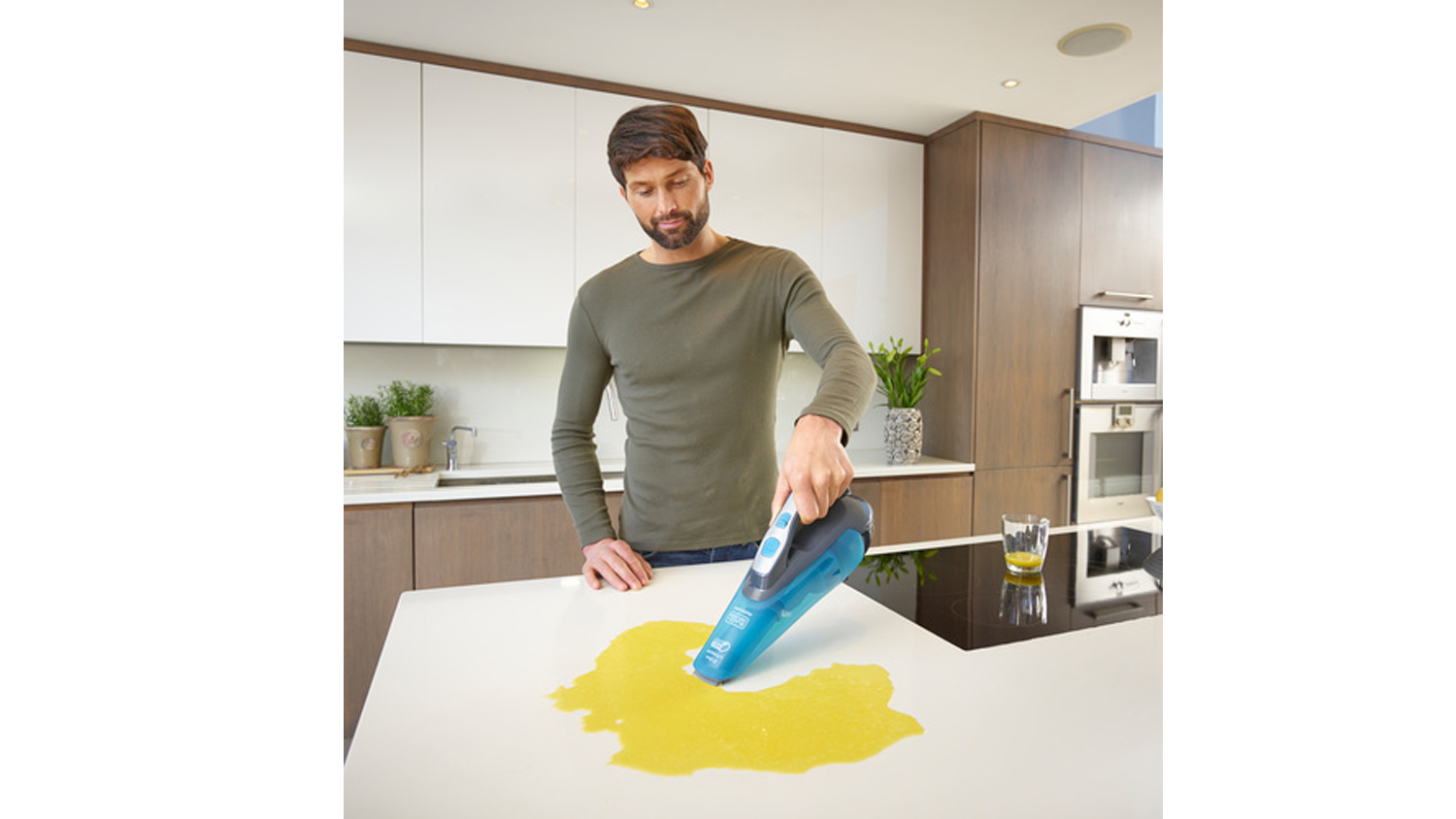 Wet/Dry Lithium Ion Dustbuster 